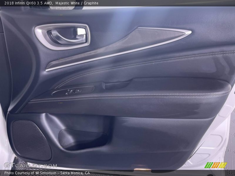 Majestic White / Graphite 2018 Infiniti QX60 3.5 AWD