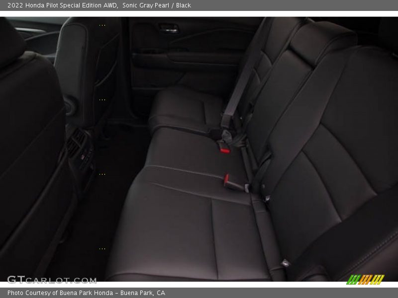 Sonic Gray Pearl / Black 2022 Honda Pilot Special Edition AWD