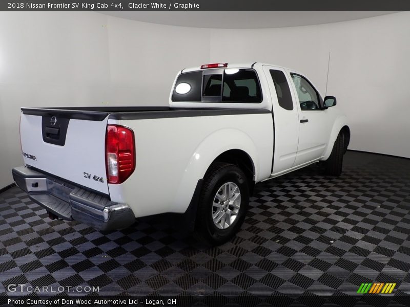 Glacier White / Graphite 2018 Nissan Frontier SV King Cab 4x4