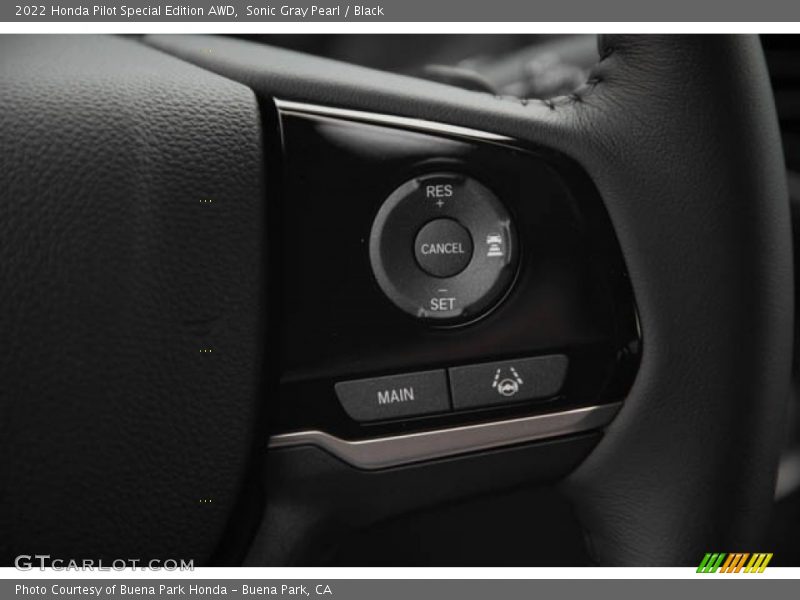  2022 Pilot Special Edition AWD Steering Wheel