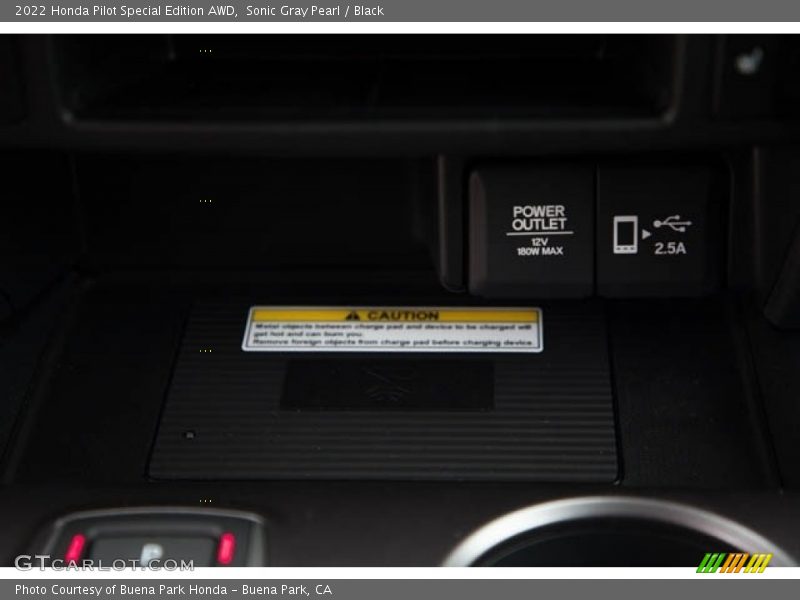 Sonic Gray Pearl / Black 2022 Honda Pilot Special Edition AWD