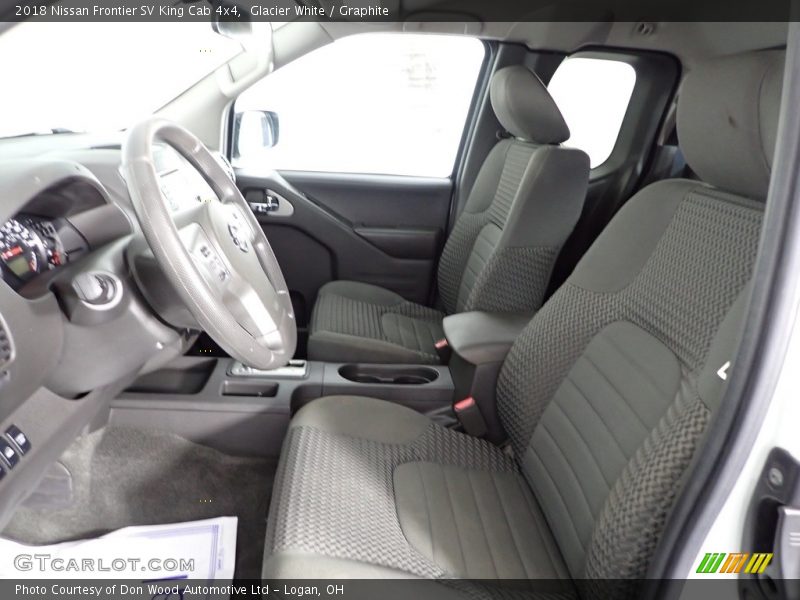Glacier White / Graphite 2018 Nissan Frontier SV King Cab 4x4