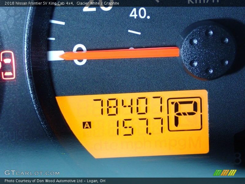 Glacier White / Graphite 2018 Nissan Frontier SV King Cab 4x4