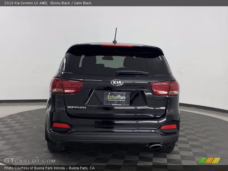 Ebony Black / Satin Black 2019 Kia Sorento LX AWD