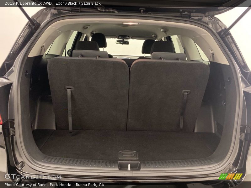 Ebony Black / Satin Black 2019 Kia Sorento LX AWD