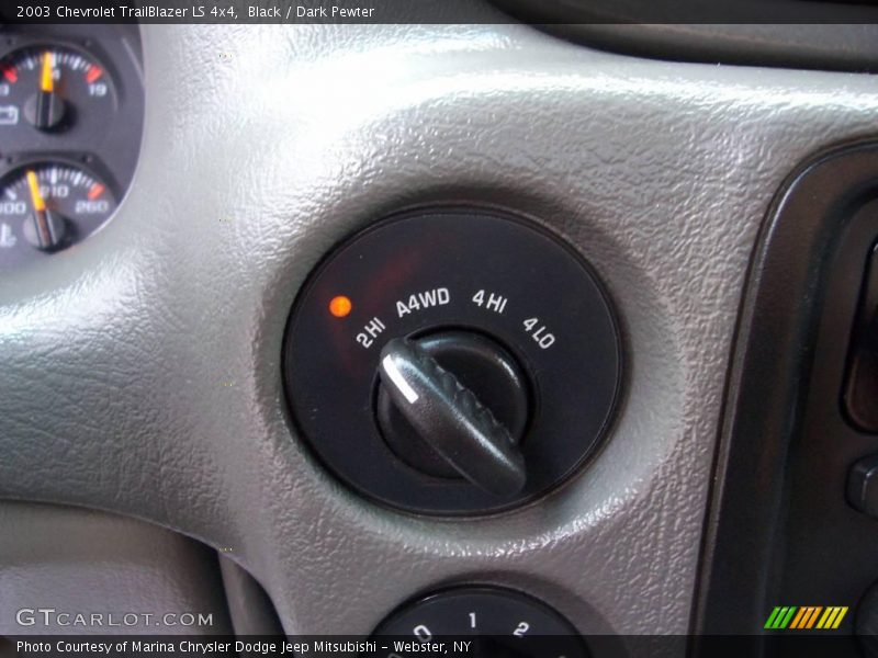 Black / Dark Pewter 2003 Chevrolet TrailBlazer LS 4x4