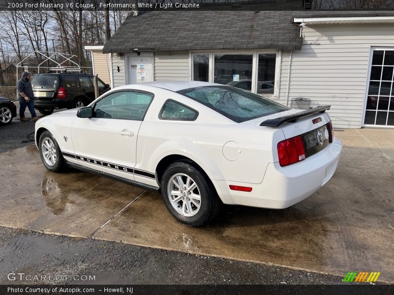 Performance White / Light Graphite 2009 Ford Mustang V6 Coupe