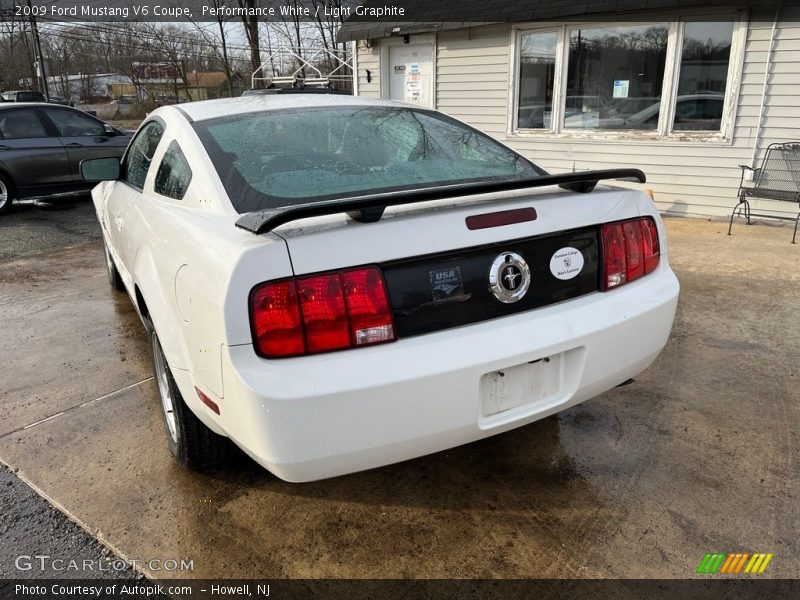 Performance White / Light Graphite 2009 Ford Mustang V6 Coupe