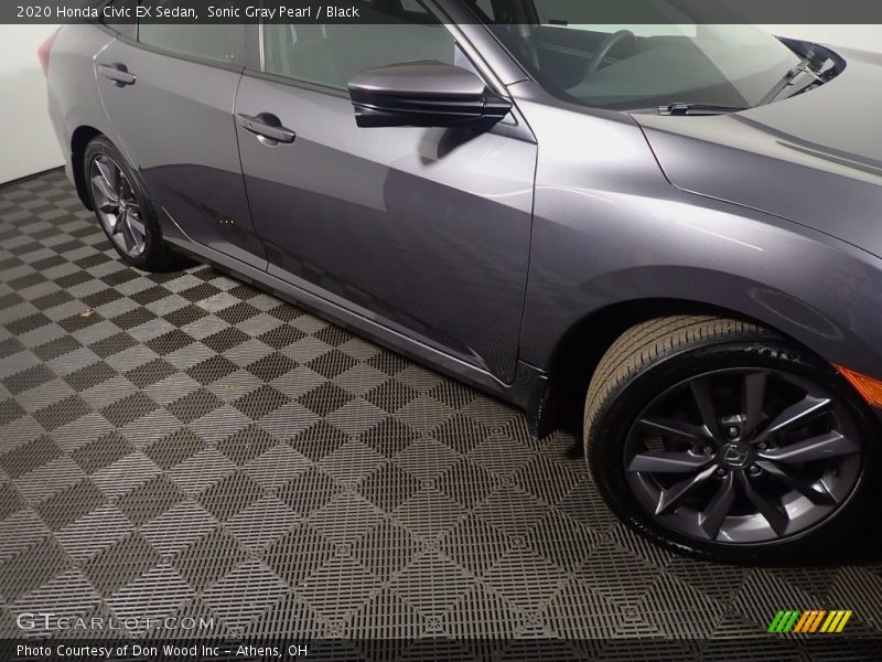Sonic Gray Pearl / Black 2020 Honda Civic EX Sedan