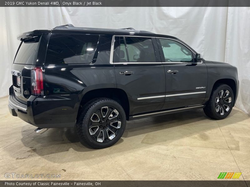 Onyx Black / Jet Black 2019 GMC Yukon Denali 4WD