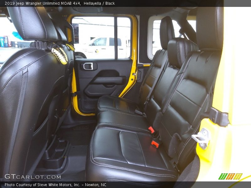 Hellayella / Black 2019 Jeep Wrangler Unlimited MOAB 4x4