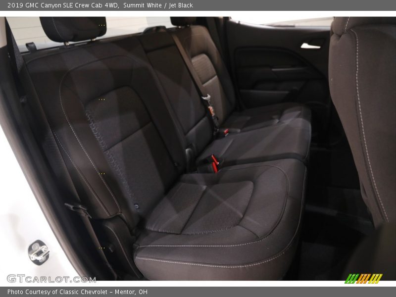Summit White / Jet Black 2019 GMC Canyon SLE Crew Cab 4WD