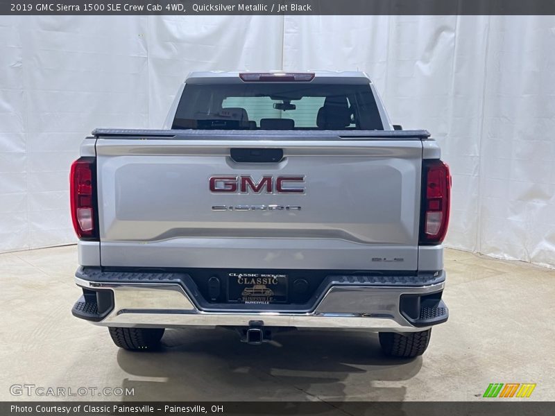 Quicksilver Metallic / Jet Black 2019 GMC Sierra 1500 SLE Crew Cab 4WD