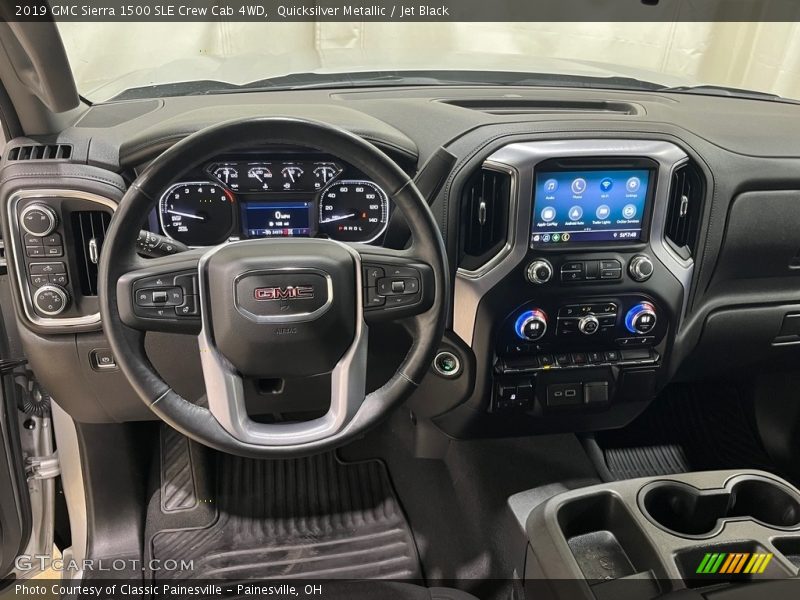 Quicksilver Metallic / Jet Black 2019 GMC Sierra 1500 SLE Crew Cab 4WD