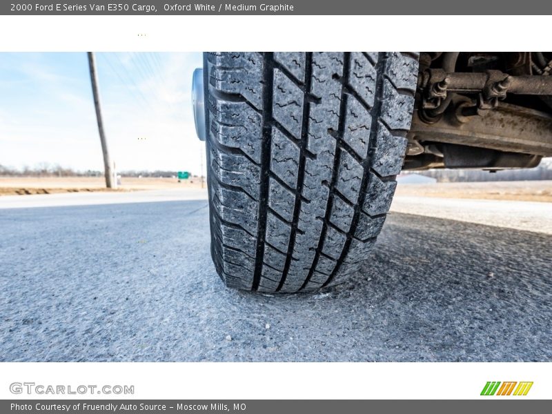 Oxford White / Medium Graphite 2000 Ford E Series Van E350 Cargo