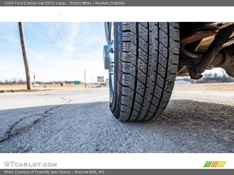 Oxford White / Medium Graphite 2000 Ford E Series Van E350 Cargo