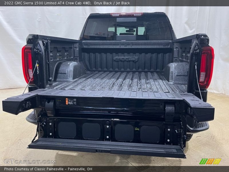 Onyx Black / Jet Black 2022 GMC Sierra 1500 Limited AT4 Crew Cab 4WD
