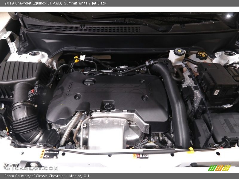 Summit White / Jet Black 2019 Chevrolet Equinox LT AWD