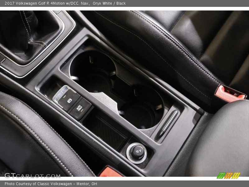 Oryx White / Black 2017 Volkswagen Golf R 4Motion w/DCC. Nav.