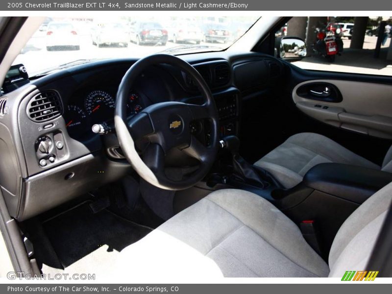 Sandstone Metallic / Light Cashmere/Ebony 2005 Chevrolet TrailBlazer EXT LT 4x4
