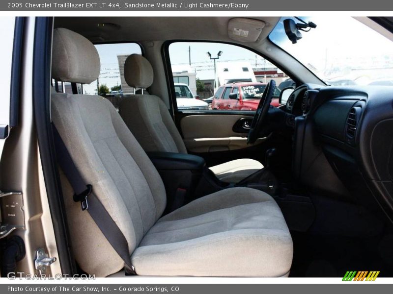 Sandstone Metallic / Light Cashmere/Ebony 2005 Chevrolet TrailBlazer EXT LT 4x4