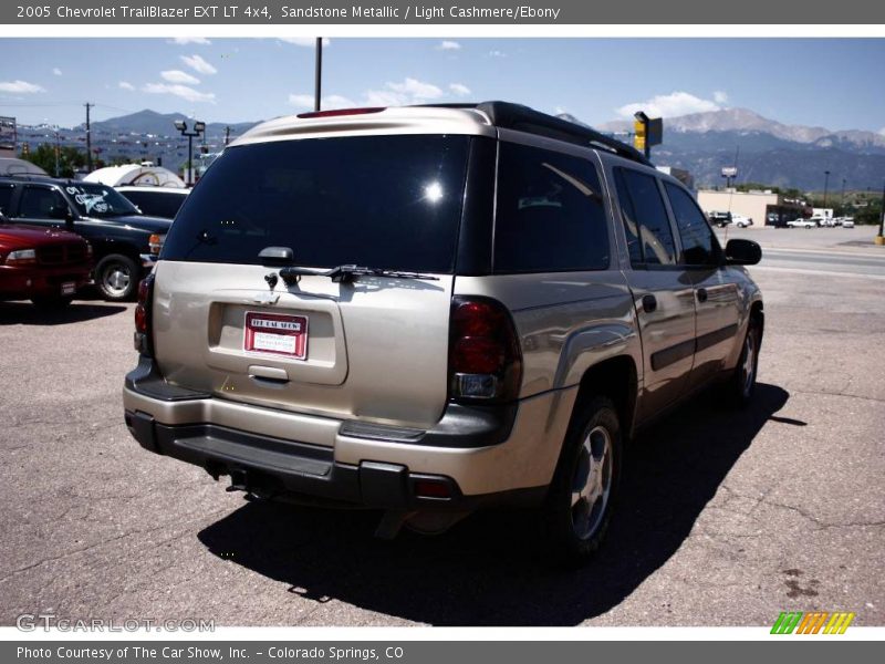 Sandstone Metallic / Light Cashmere/Ebony 2005 Chevrolet TrailBlazer EXT LT 4x4