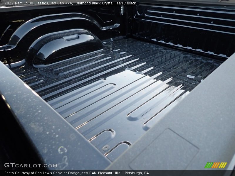 Diamond Black Crystal Pearl / Black 2022 Ram 1500 Classic Quad Cab 4x4