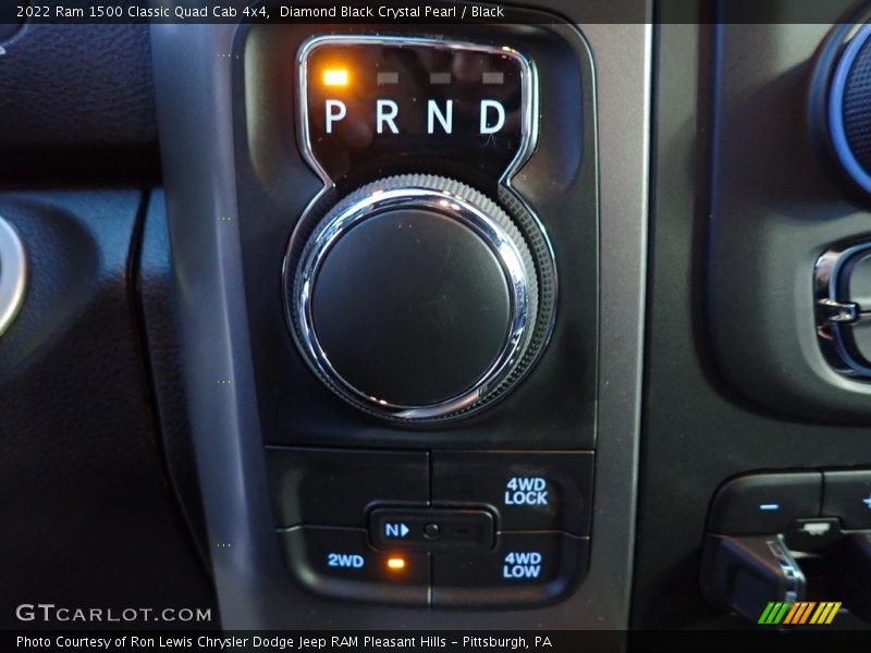 Diamond Black Crystal Pearl / Black 2022 Ram 1500 Classic Quad Cab 4x4