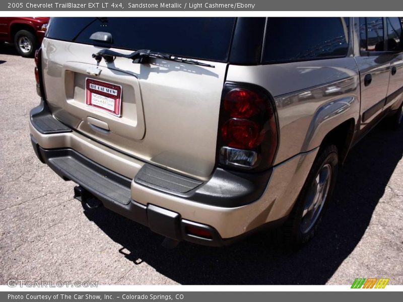 Sandstone Metallic / Light Cashmere/Ebony 2005 Chevrolet TrailBlazer EXT LT 4x4