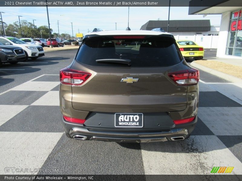 Zeus Bronze Metallic / Jet Black/Almond Butter 2021 Chevrolet TrailBlazer ACTIV AWD