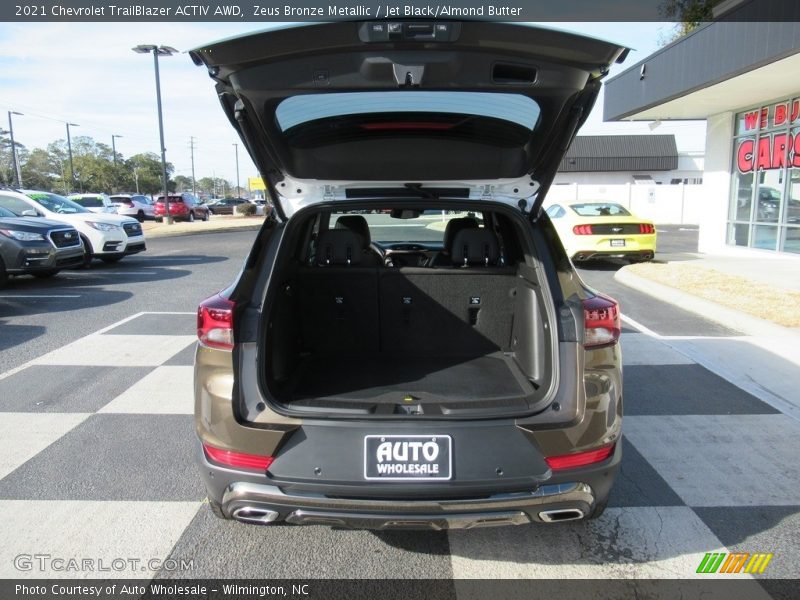 Zeus Bronze Metallic / Jet Black/Almond Butter 2021 Chevrolet TrailBlazer ACTIV AWD
