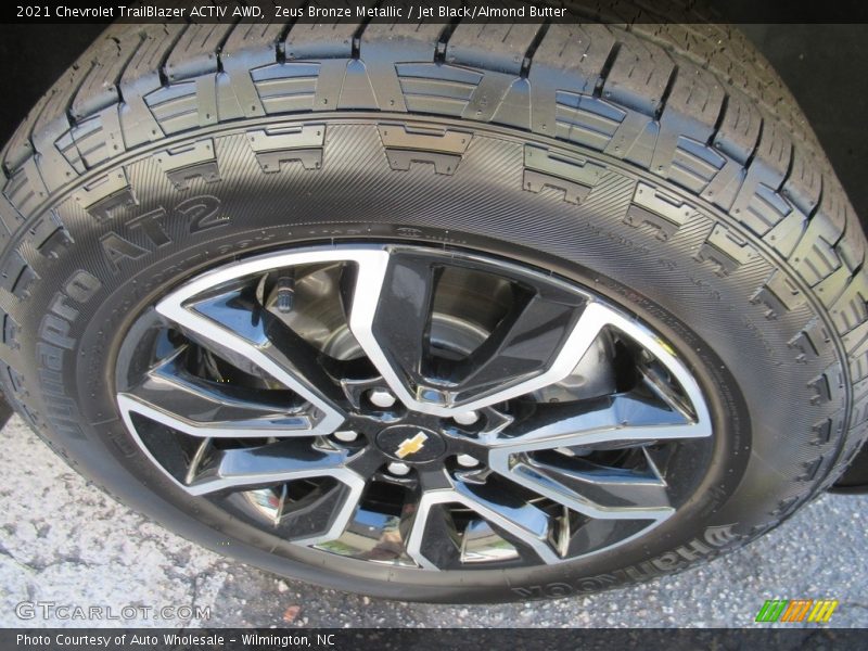 Zeus Bronze Metallic / Jet Black/Almond Butter 2021 Chevrolet TrailBlazer ACTIV AWD