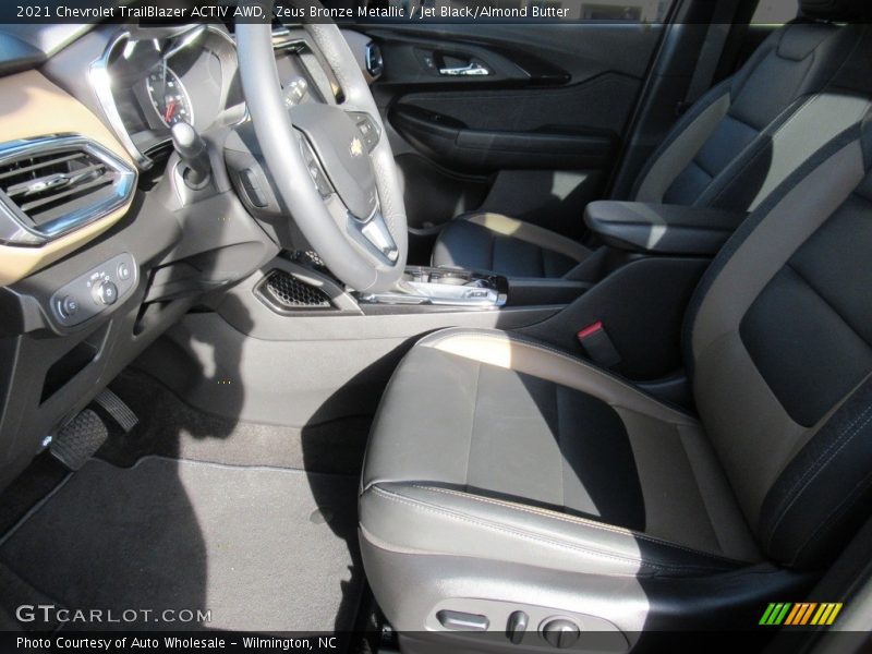 Zeus Bronze Metallic / Jet Black/Almond Butter 2021 Chevrolet TrailBlazer ACTIV AWD