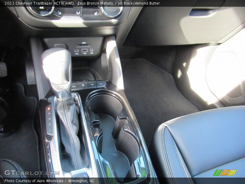Zeus Bronze Metallic / Jet Black/Almond Butter 2021 Chevrolet TrailBlazer ACTIV AWD