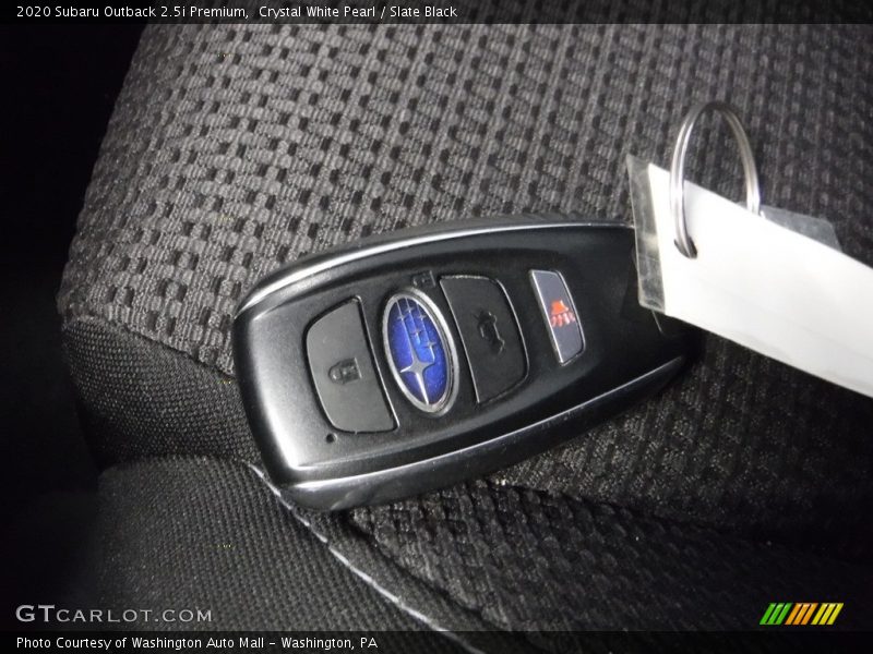 Crystal White Pearl / Slate Black 2020 Subaru Outback 2.5i Premium
