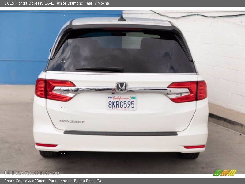 White Diamond Pearl / Mocha 2019 Honda Odyssey EX-L