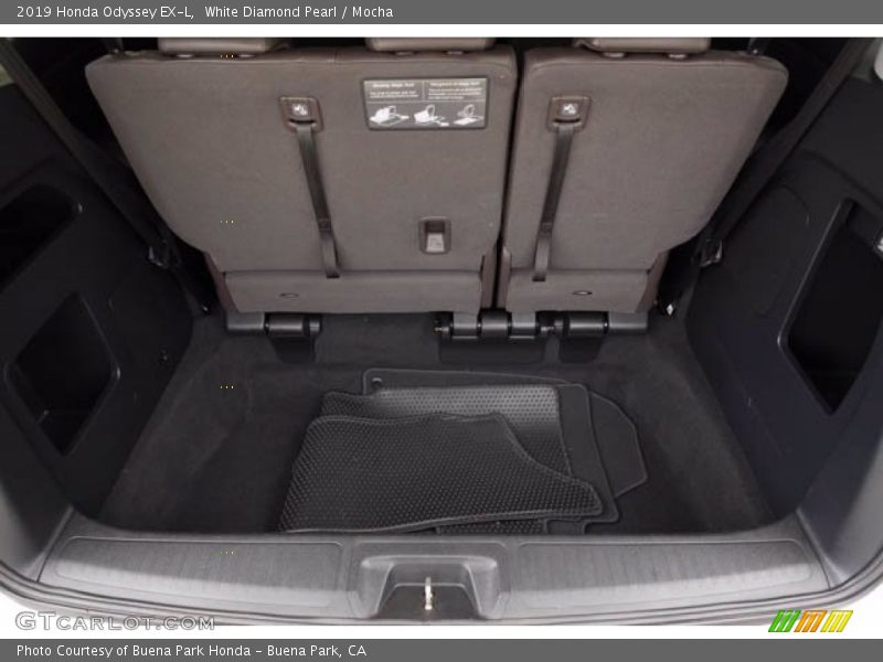 White Diamond Pearl / Mocha 2019 Honda Odyssey EX-L