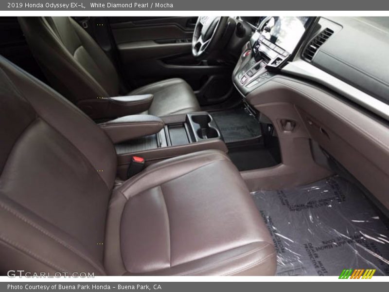 White Diamond Pearl / Mocha 2019 Honda Odyssey EX-L