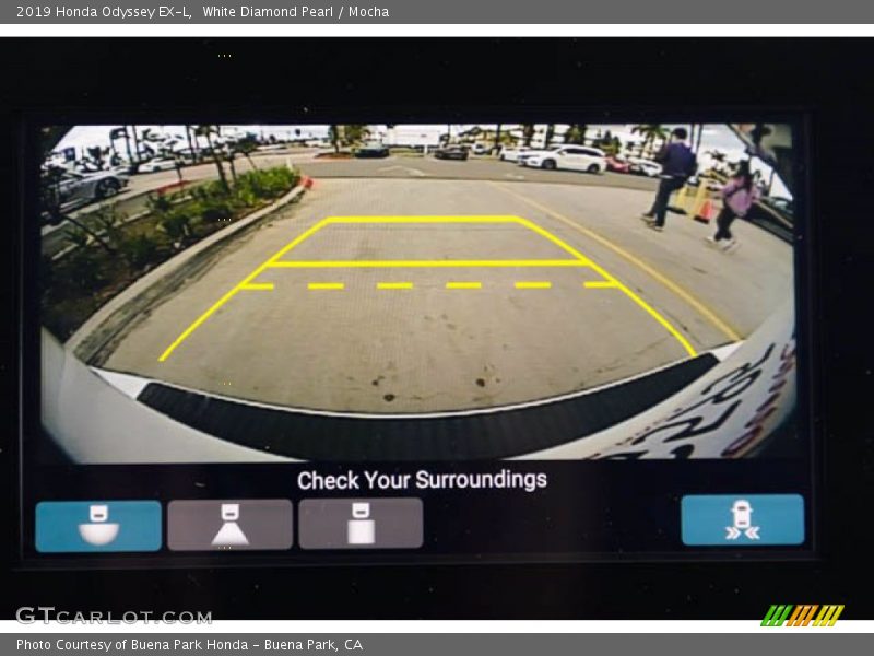 White Diamond Pearl / Mocha 2019 Honda Odyssey EX-L