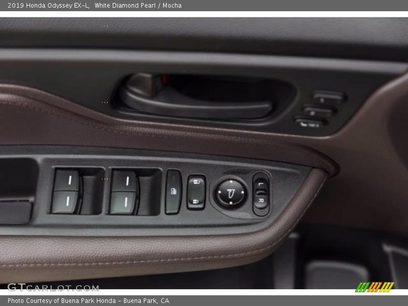 White Diamond Pearl / Mocha 2019 Honda Odyssey EX-L
