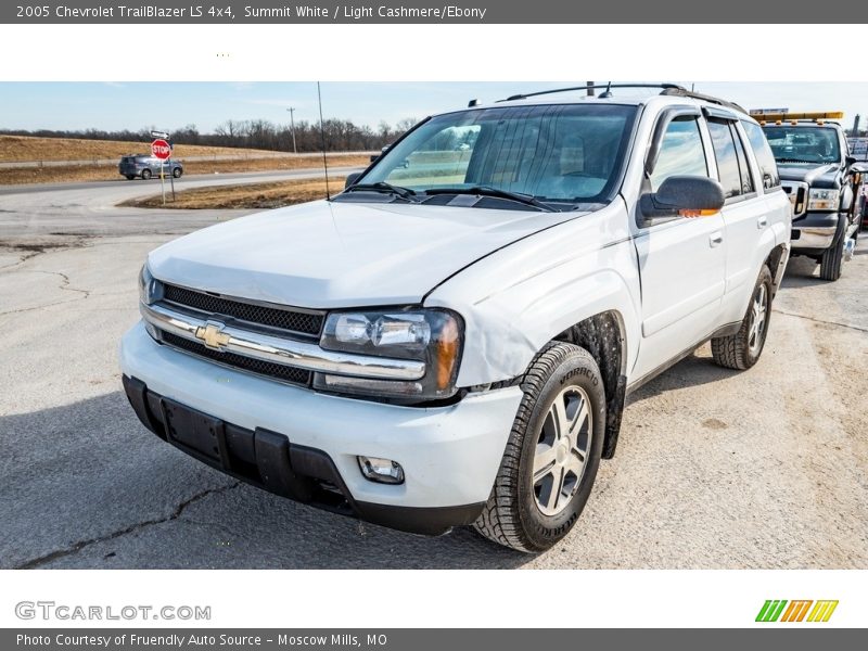 Summit White / Light Cashmere/Ebony 2005 Chevrolet TrailBlazer LS 4x4