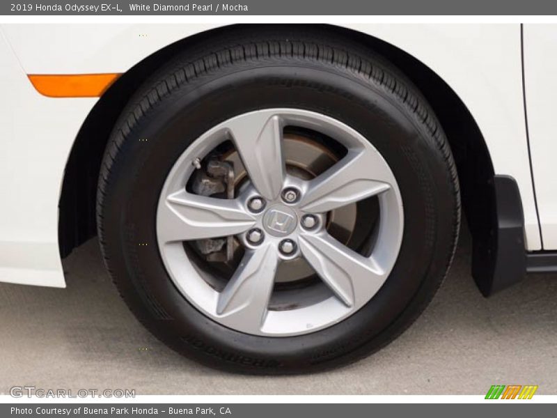White Diamond Pearl / Mocha 2019 Honda Odyssey EX-L