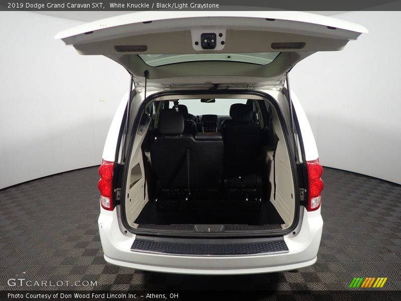 White Knuckle / Black/Light Graystone 2019 Dodge Grand Caravan SXT