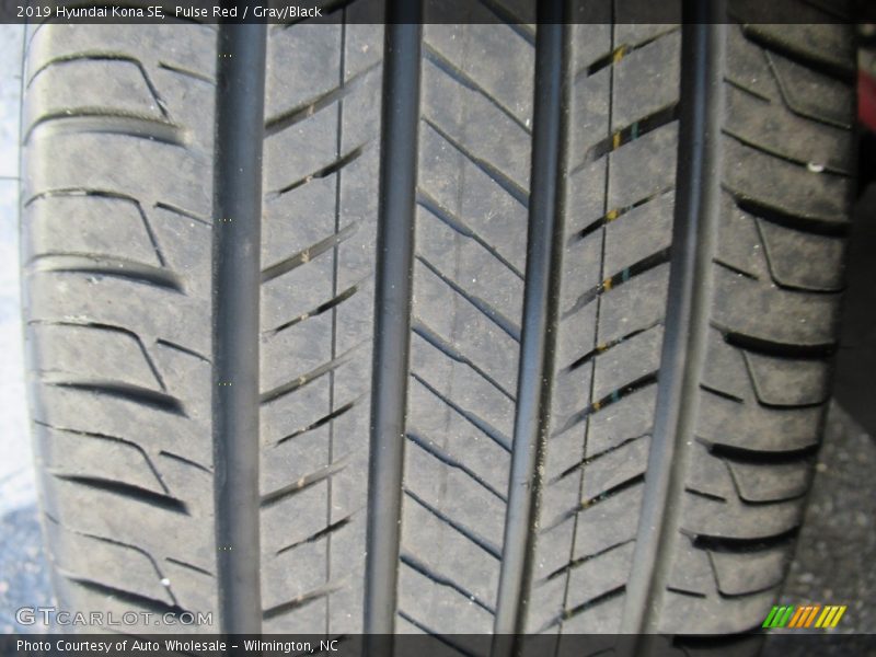 Pulse Red / Gray/Black 2019 Hyundai Kona SE
