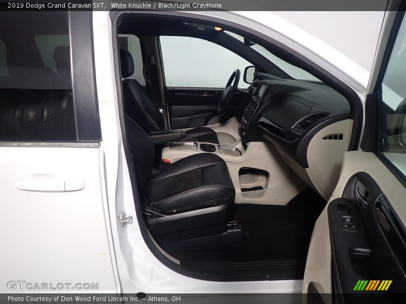 White Knuckle / Black/Light Graystone 2019 Dodge Grand Caravan SXT