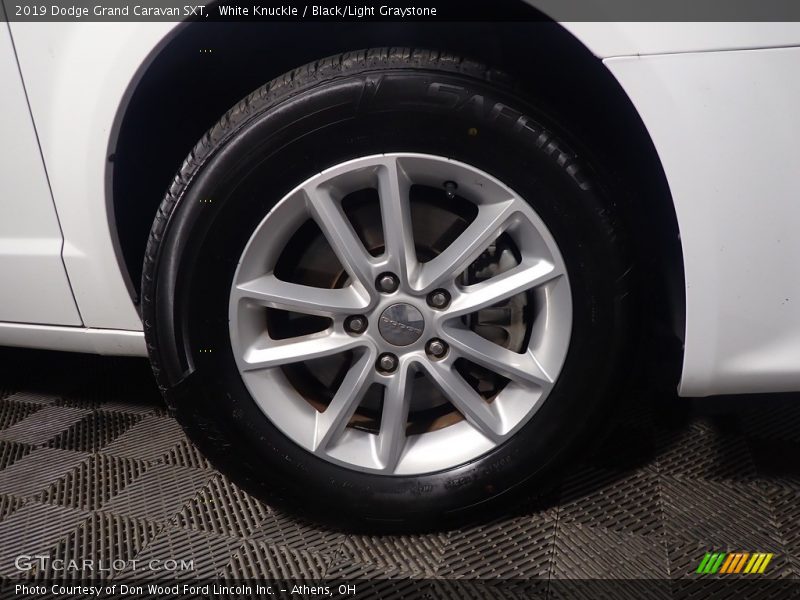 White Knuckle / Black/Light Graystone 2019 Dodge Grand Caravan SXT