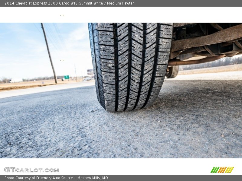 Summit White / Medium Pewter 2014 Chevrolet Express 2500 Cargo WT