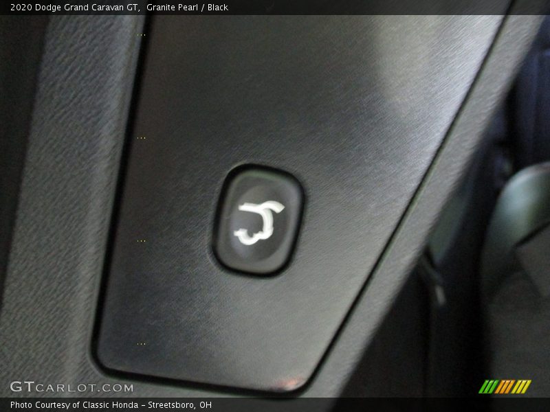 Granite Pearl / Black 2020 Dodge Grand Caravan GT