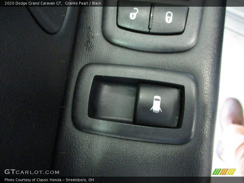 Granite Pearl / Black 2020 Dodge Grand Caravan GT
