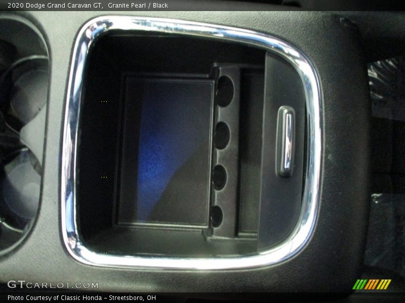 Granite Pearl / Black 2020 Dodge Grand Caravan GT